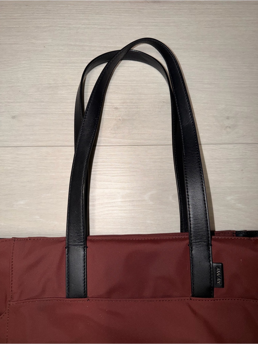 AWAY Everyday Tote - Picture 3 of 6